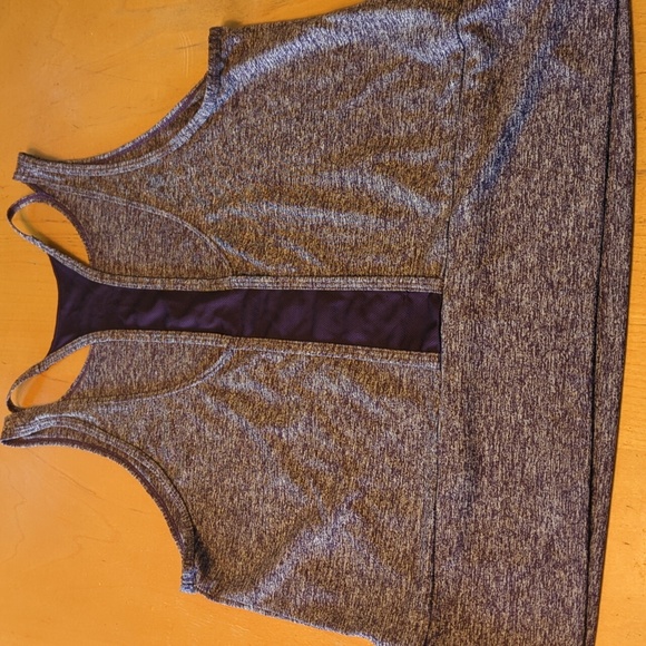 Nike Dri-fit Tank Top - Picture 2 of 3